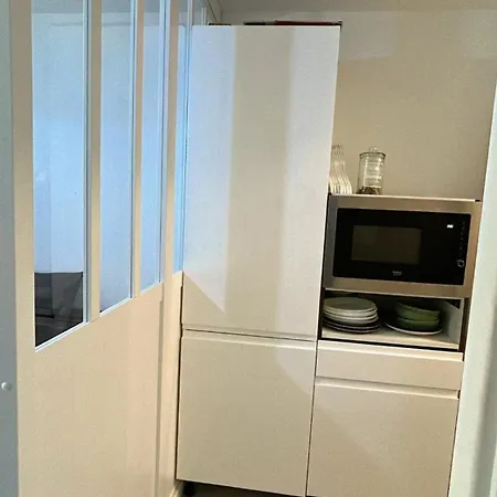 Apartment 100m De La *
